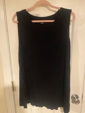 Amazon Essentials Black Women's Sleeveless Tank Top